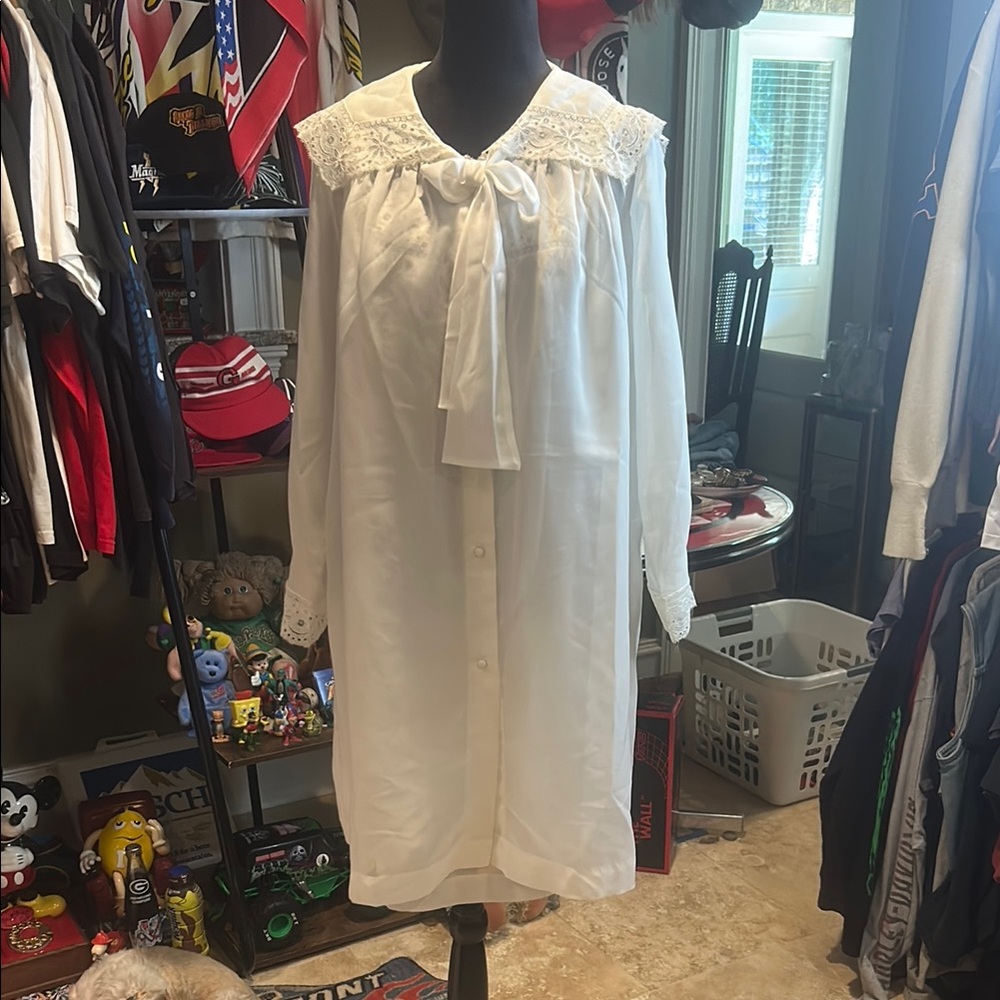 Vintage Union Sz M Character Ad LIB White Lace Trim Peignoir Set